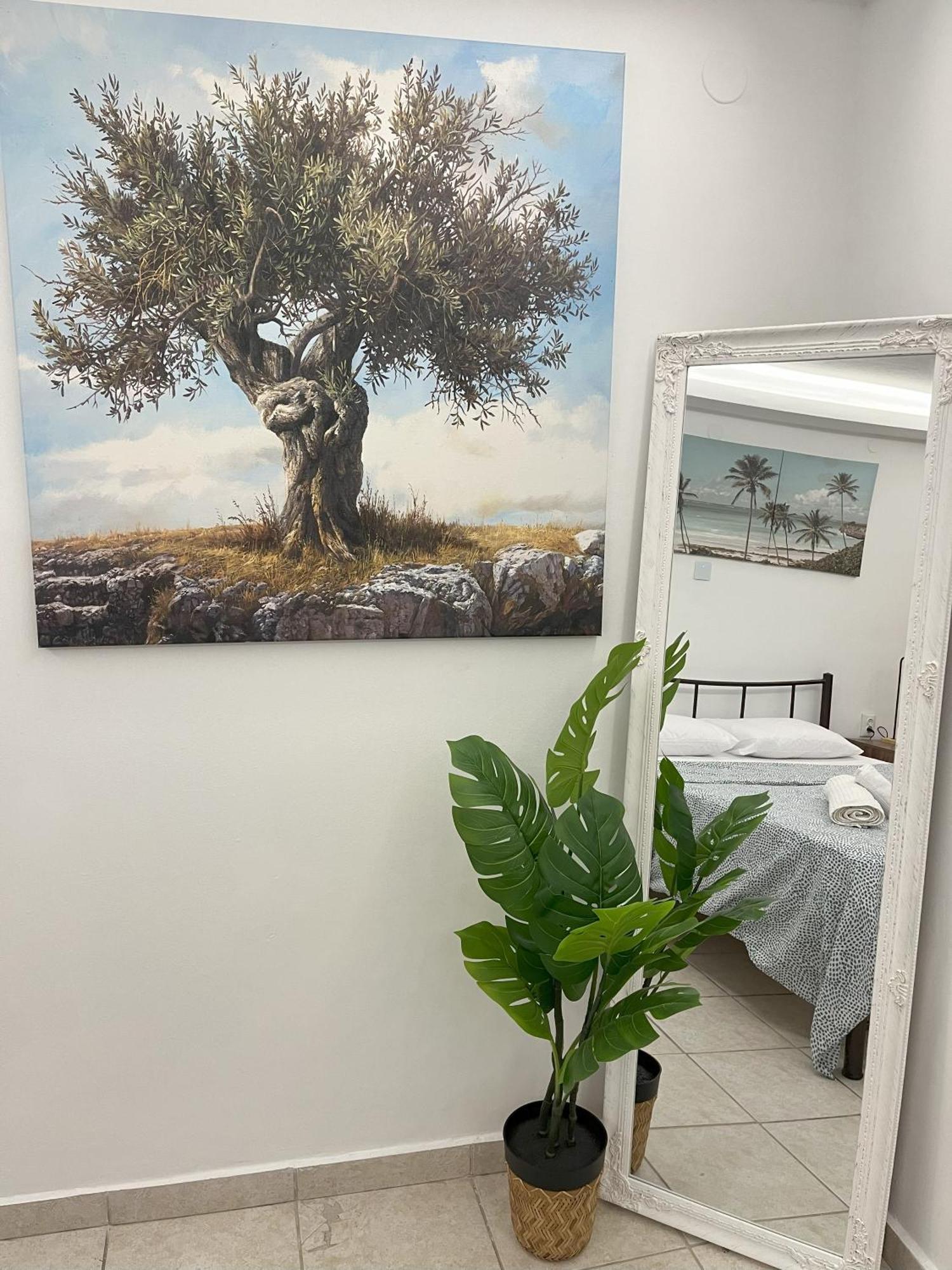 Skg Retreat Emerald - 5Min Walk From Seafront Thessaloníki Eksteriør billede